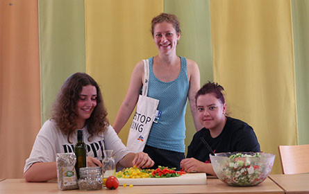 dm und „Starke Freunde“ feiern 15 Jahre Partnerschaft