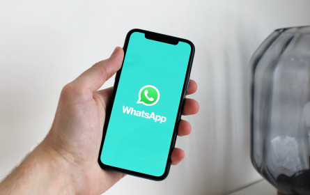 Agence France-Presse und Facebook starten Faktencheck auf WhatsApp