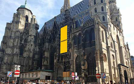 Megaboard mit zwei neuen Hotspots in Wien