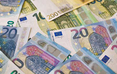 Handelsverband-Umfrage: Hälfte aller Transaktionen im Handel weiterhin in bar