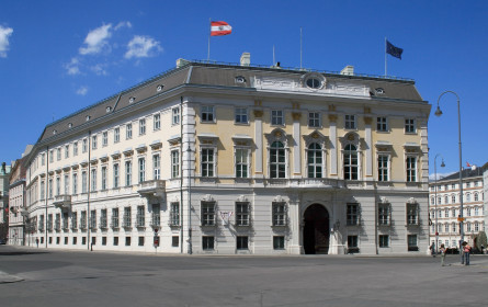 Regierungsausgaben: Presseförderung sinkt, Inseratengelder steigen