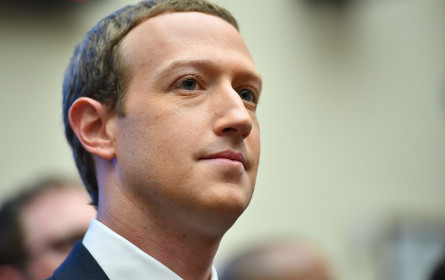 Facebook überlegt Namensänderung