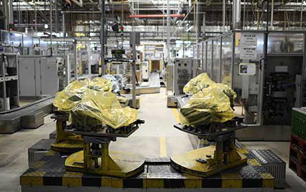 Stellantis: Chipmangel lähmt Produktion in Wien