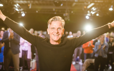 Ein „Ritterschlag“: Peter Stark gewinnt Excellence Award