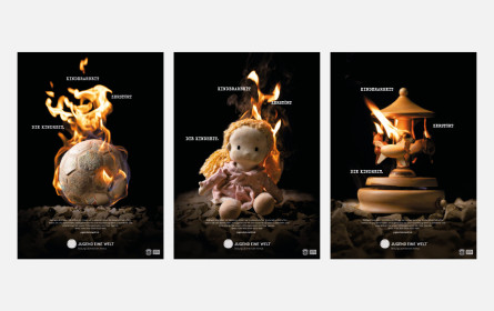 Heimat Wien und "Jugend Eine Welt" verbrennen Kinderspielzeug für den guten Zweck