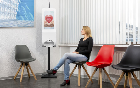 Zugkraft erweitert das DOOH-Portfolio  in Arztpraxen