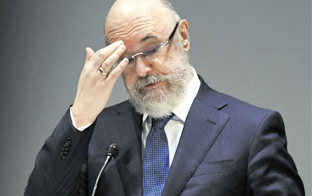 Ministerium verteidigt Bestellungen über EU