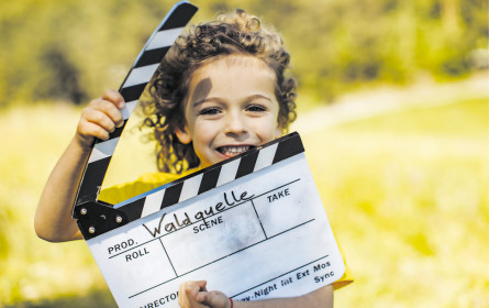 In der Waldquelle sprudelt die Natur
