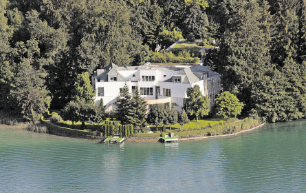 Österreich = Öster-reich