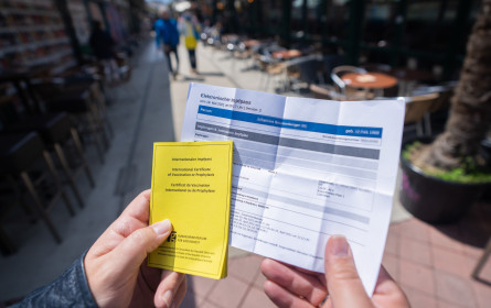 2G-Kontrollpflicht im Handel trat in Kraft: Kontrolle spätestens bei Bezahlung der Ware