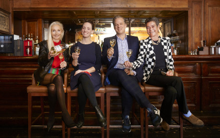 „30 Jahre auf der Bühne und 25 Jahre Theaterdirektor“