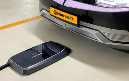 Wenn Roboter Elektroautos laden