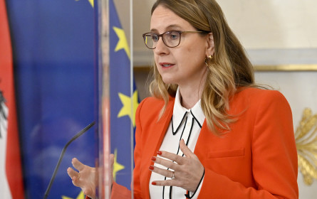 BMDW: Schramböck schreibt Staatspreis Marketing 2022 aus