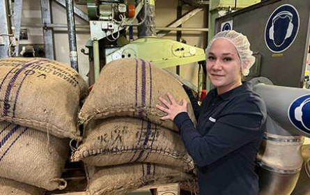 Hofer bringt zwei neue Lehrberufe ins Sortiment