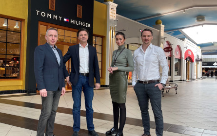 Neuer (PR-)Anzug für das Freeport Fashion Outlet