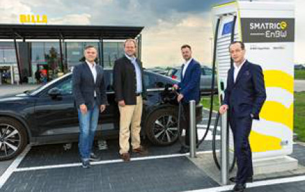 Billa in Wiener Neustadt eröffnet vier neue Smatrics EnBW Highspeed-Ladestationen
