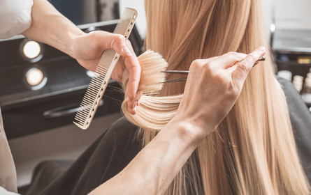 Dienstleistungsunternehmen und Handel mit deutlichem Umsatzplus im 1. Quartal 2022