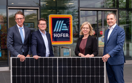 Hofer startet mit großer Photovoltaik-Offensive