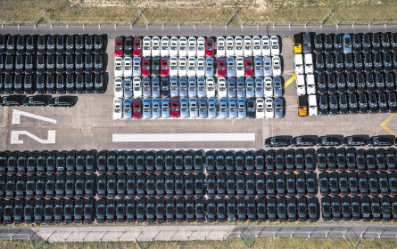 EY Analyse: Rekordtief bei Neuwagenzulassungen
