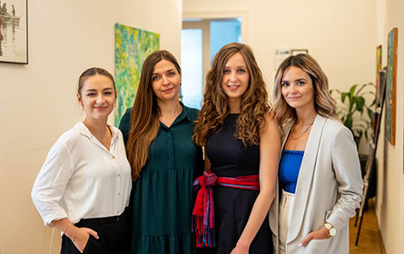 Erfolgreiche Ein- und Aufsteigerinnen bei Milestones in Communication