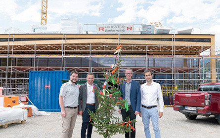 Firstfeier für neuen Spar in Uderns