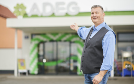 Adeg Kostadinovic stärkt soziales Miteinander im 22. Bezirk