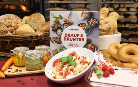 Ankerbrot Holding GmbH Ankerbrot setzt mit neuem Kochbuch „Drauf & Drunter“ ein weiteres Zeichen gegen Lebensmittelverschwendung