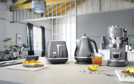 De’Longhi im Metallic-Look
