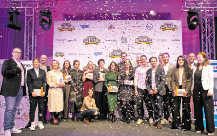 Digitale Superhelden auf das Stockerl, bitte