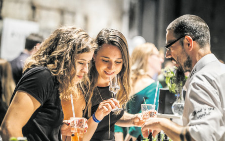 Feine Speisen & Drinks