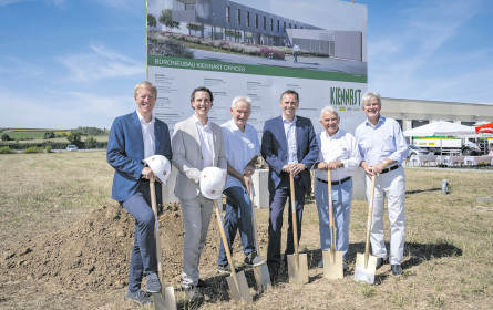 Kiennast baut sich moderne Zentrale