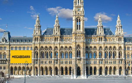 Megaboard geht in die Verlängerung am Wiener Rathaus