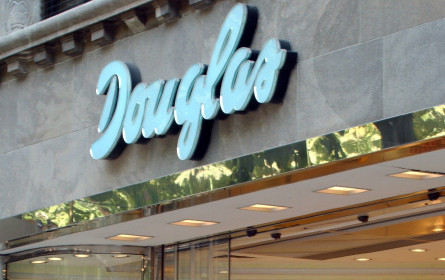 Douglas mit starken Zuwächsen im Weihnachtsgeschäft