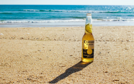 Biermarke Corona stellt in Österreich auf Pfandflaschen um