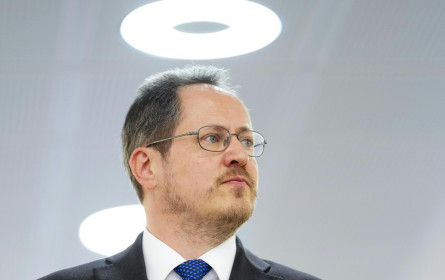 Hohe Inflation dämpft Konsumlaune - Handelsobmann sieht "Warnsignal"