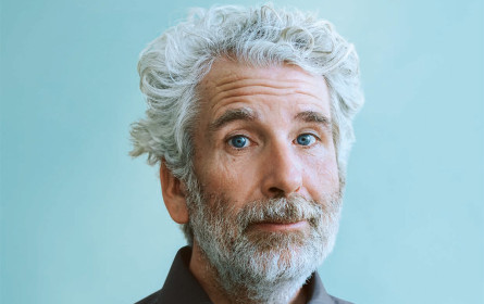 Wiener Städtische holt Dirk Stermann als Testimonial an Bord