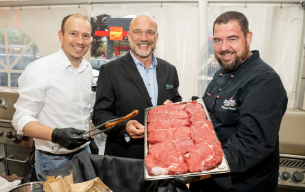 20 Jahre Penny: Graz-Wetzelsdorf grillt Schweinebauch