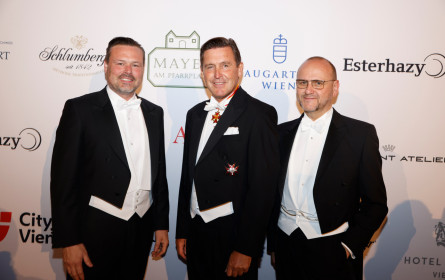 Weingut Mayer am Pfarrplatz sorgte beim New Yorker Opernball für das passende Wien-Feeling