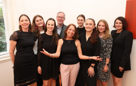 PR-Agentur comm:unications feiert PRetty Moments und die Zukunft der PR