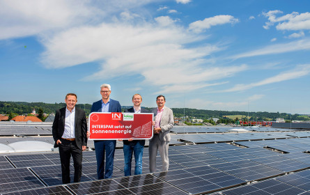 Interspar in Perg nützt die Kraft der Sonne