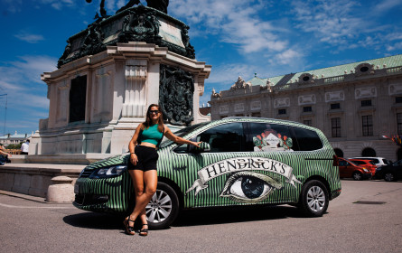 Hendricks Gin lässt das Gurkenmobil los