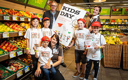Zwei Tage Supermarkt-Abenteuer für Kinder von Spar Mitarbeiter beim Kids Day