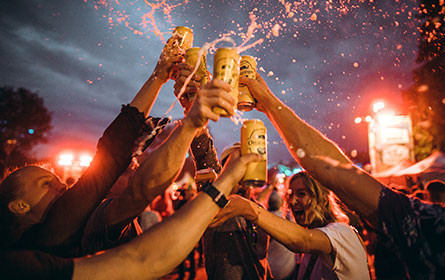 „Fix zam“: KTHE I Team Farner und Ottakringer machen gemeinsam PR