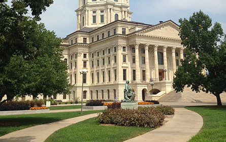 Entrüstung über Razzia bei US-Zeitung in Kansas