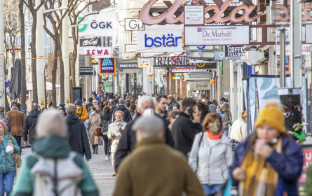 Erste Prognose für 2023: Nahezu alle Handelssparten real rückläufig
