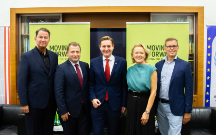 Moving Forward US Expert Talk