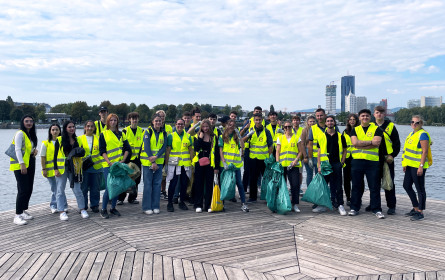 Lidl Österreich Lehrlinge sammeln Müll an der alten Donau