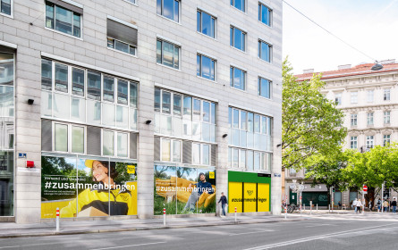 „Post Werbefenster“ eröffnet neue DOOH-Premiumwerbefläche