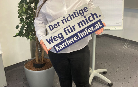 162 Lehrlinge starten mit Hofer ins Berufsleben