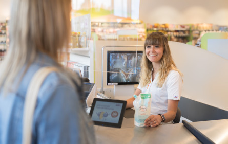 dm hilft gewaltbetroffenen Frauen